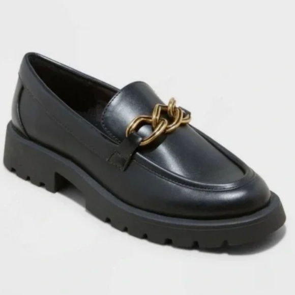 a new day Black Women's Faux Leather Archie Loafers W/ Chain - Picture 1 of 3